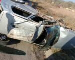 Homem fica ferido ap&oacute;s capotar carro na MG 170
