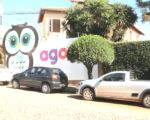 Alunos de uma escola de Divinópolis prestam homenagem a personalidades da cidade