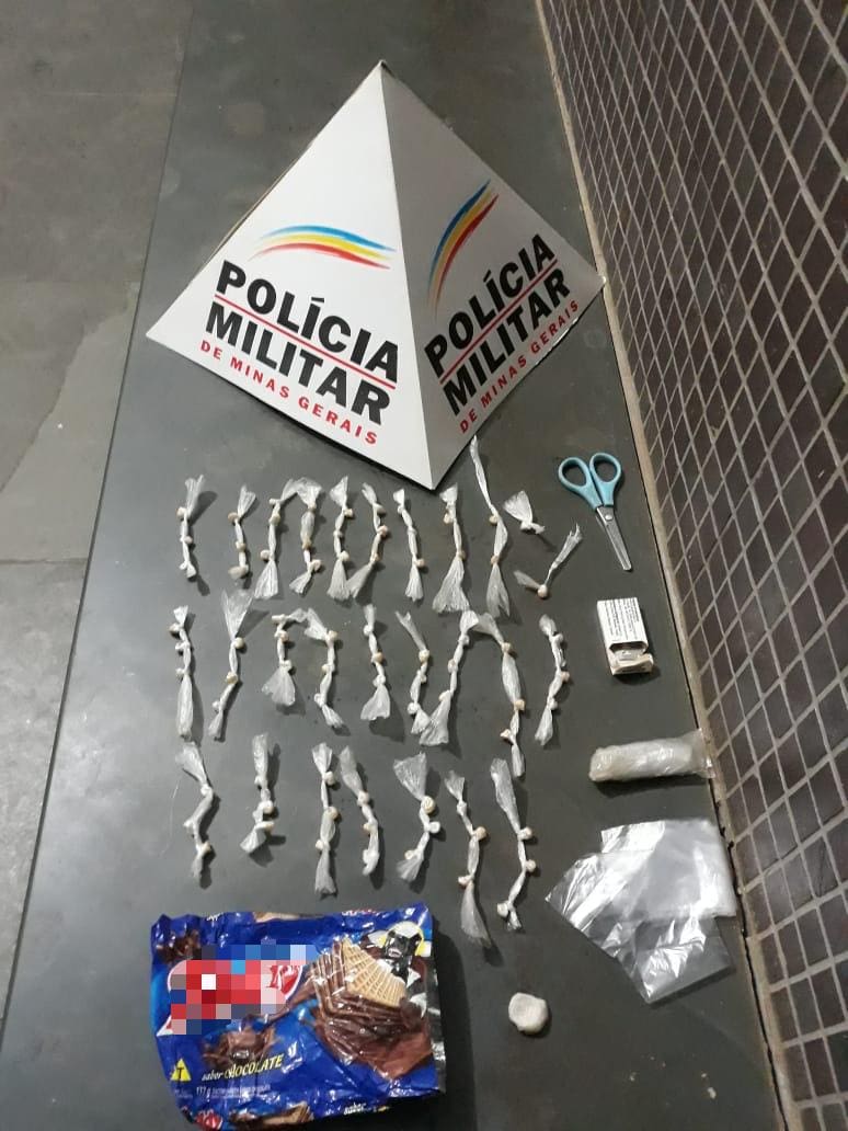PM apreende mais de 70 pedras de crack