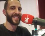 Hoje é dia de NA PONTA DA LÍNGUA, com Alex Garjan, aqui no Fogo no Rádio!