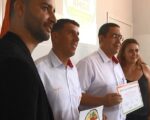 Empresas recebem certificado de parceiro amigo do banco de alimentos de Divinópolis