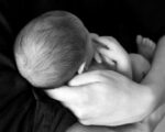 Mãe que abandonou recém-nascido em lixo é condenada