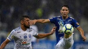 Cruzeiro perde contra o CSA e se v&ecirc; mais pr&oacute;ximo do Rebaixamento ap&oacute;s jogo dram&aacute;tico