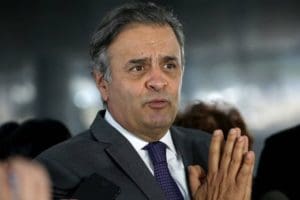 O deputado federal A&eacute;cio Neves (PSDB-MG) passou por cirurgia de urg&ecirc;ncia