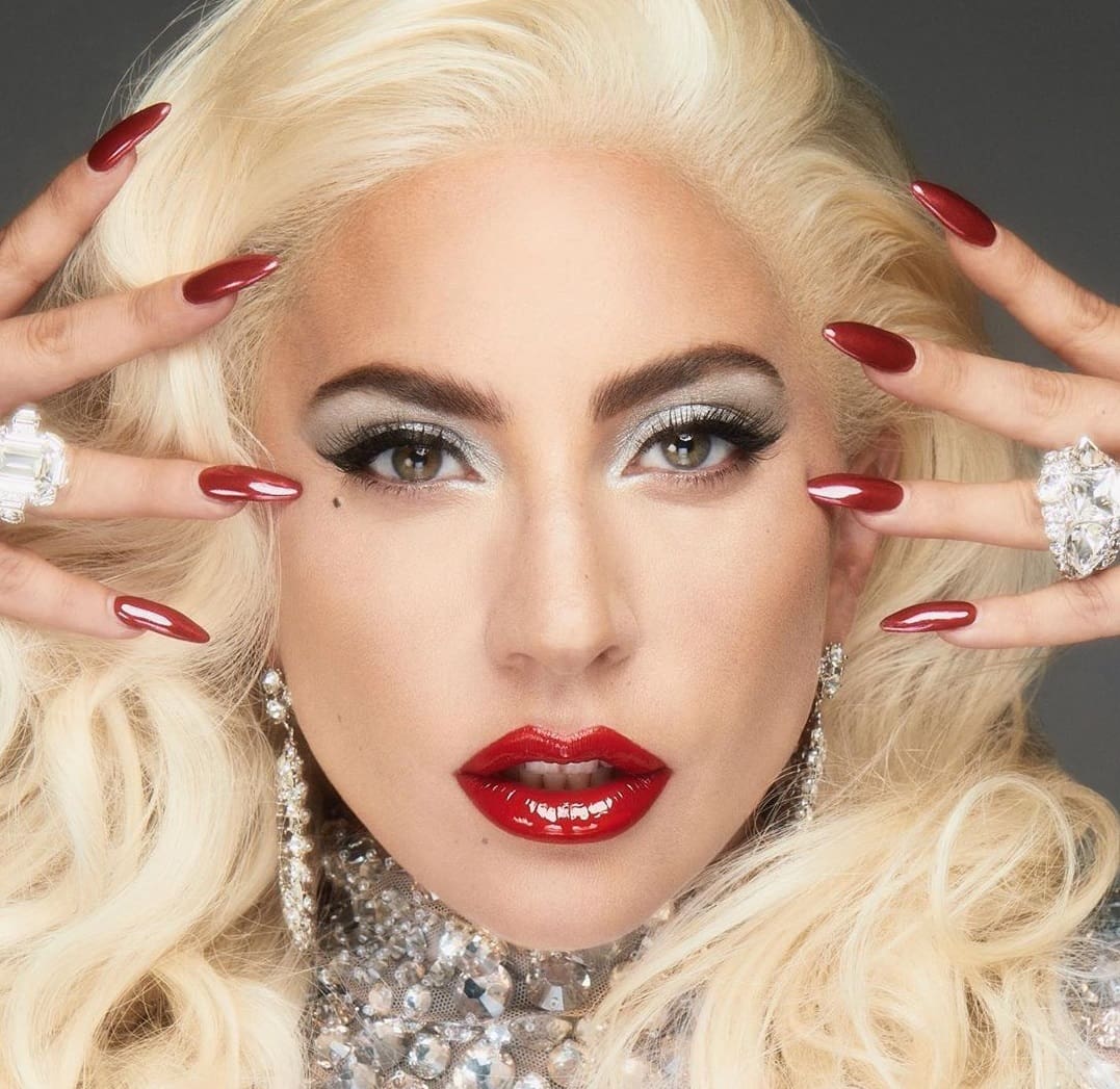 Segundo Jornal britânico Lady Gaga lançará novo single em fevereiro