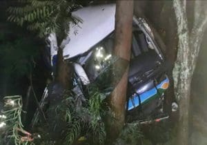 11 feridos em acidente com &ocirc;nibus entre Pains e Pimenta
