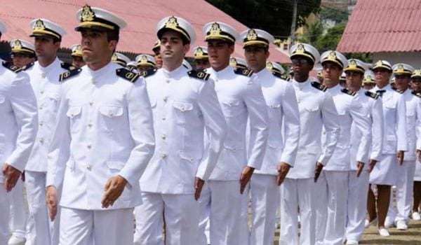 Marinha abre concurso com 900 vagas para nível médio; veja como se inscrever