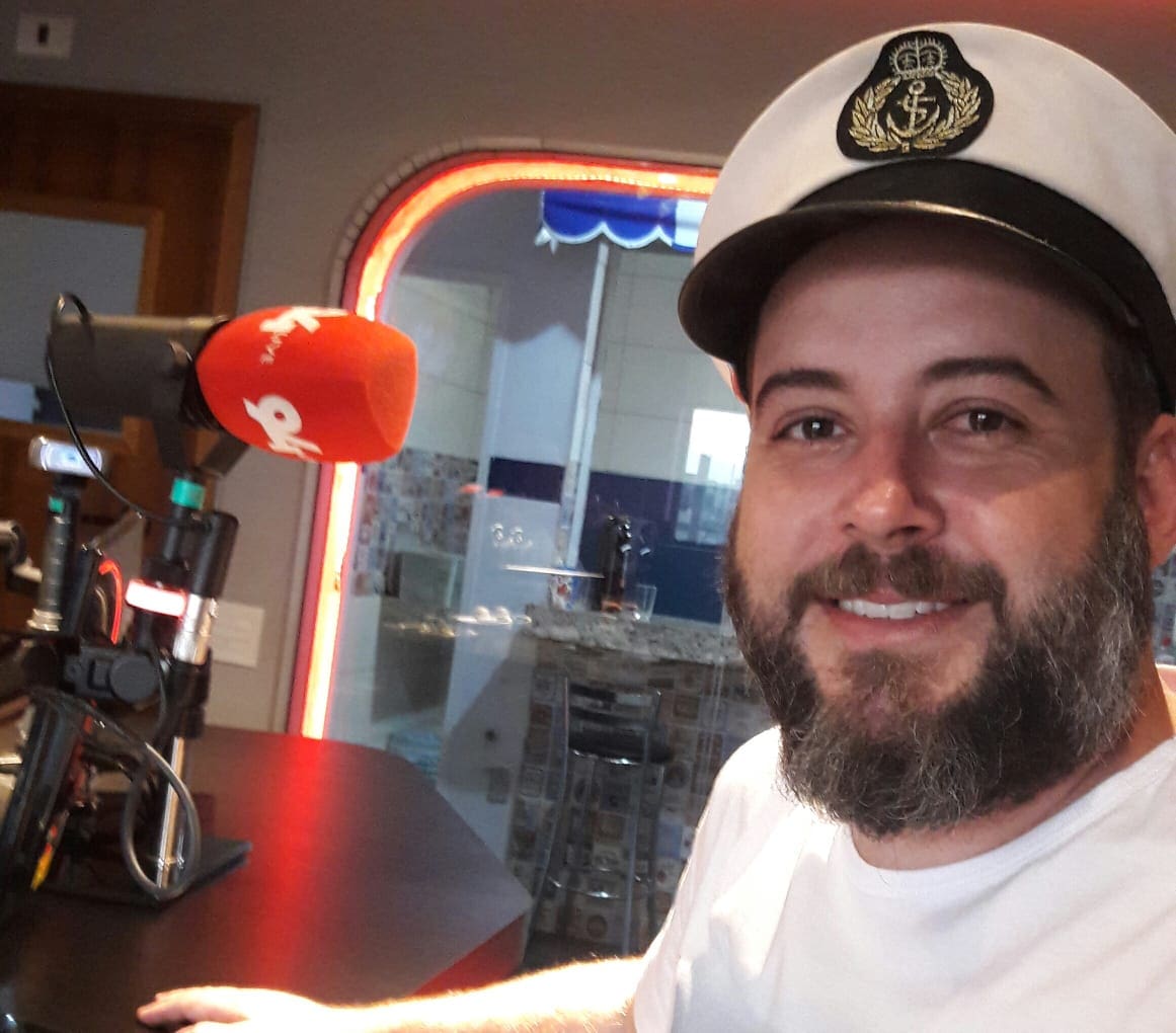 FOGO NO RÁDIO RECEBE CLÉO DO BLOCO DO CLÉO! VEM CONFERIR!