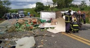 MORREU O MOTORISTA DA BATIDA ENTRE CAMINH&Otilde;ES NA MG-050 EM S&Atilde;O SEBASTI&Atilde;O DO OESTE