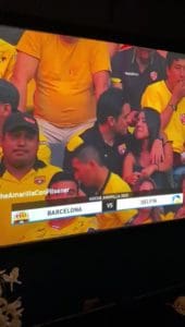 Marília Mendonça compartilha vídeo de suposta traição, levou a amante pra assistir a partida e não contava com a câmera do local
