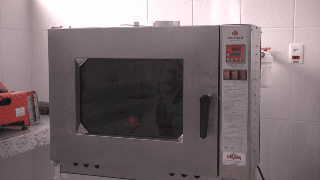 Projeto inaugura padaria para incentivar jovens ao primeiro emprego no Terra Azul