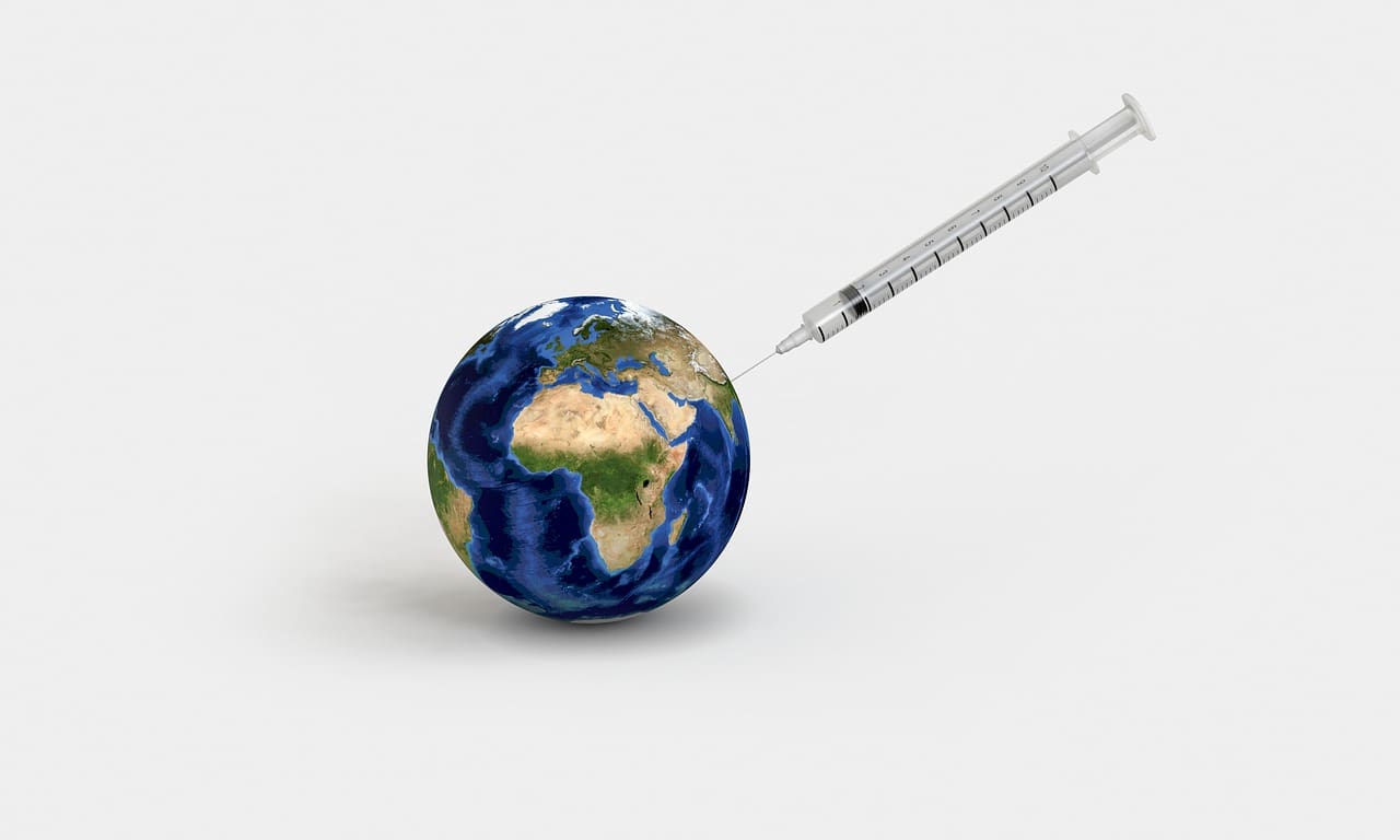 OMS espera produção de milhões de doses da vacina neste ano