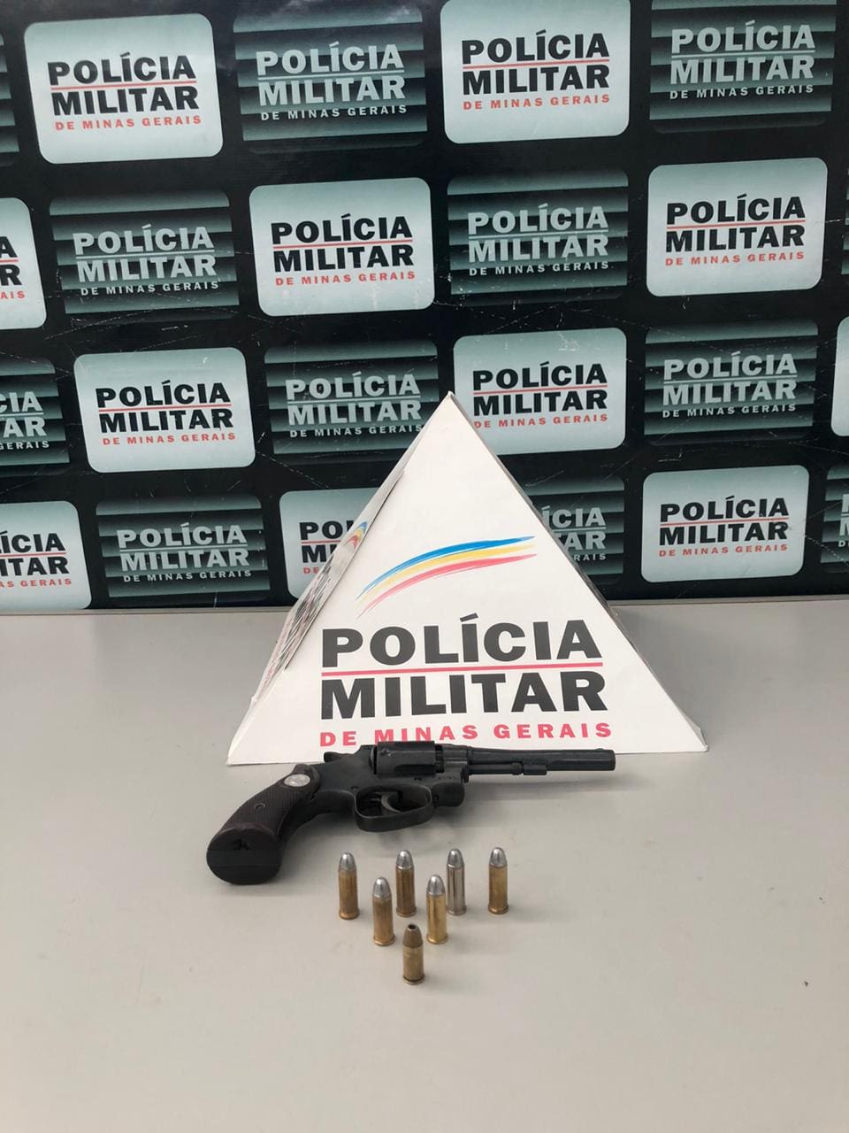 PM prende acusados de desavenças entre gangues e evita homicídio
