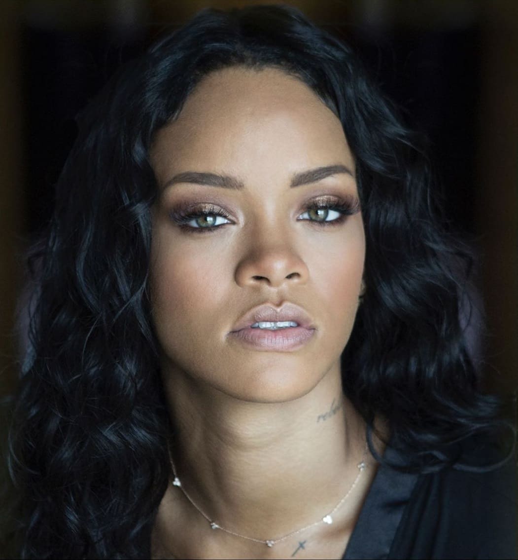 Rihanna doa US$ 5 milhões para combate ao coronavírus