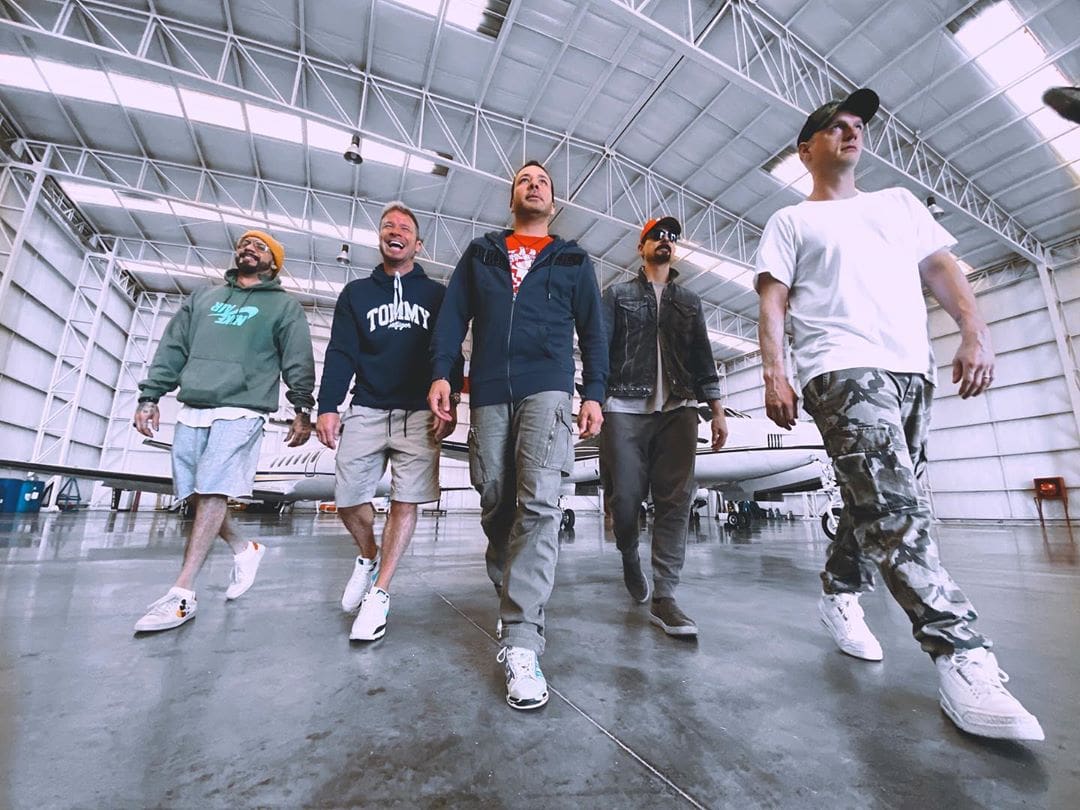 Backstreet Boys driblam coronavírus, estreiam turnê no Brasil e mantêm agenda normalmente