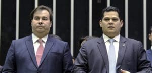 Davi Alcolumbre está com coronavírus