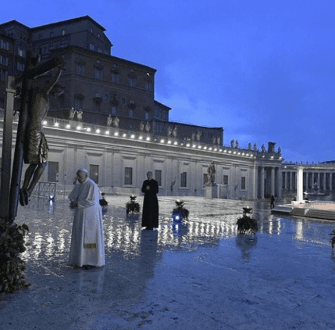 papa no vaticano