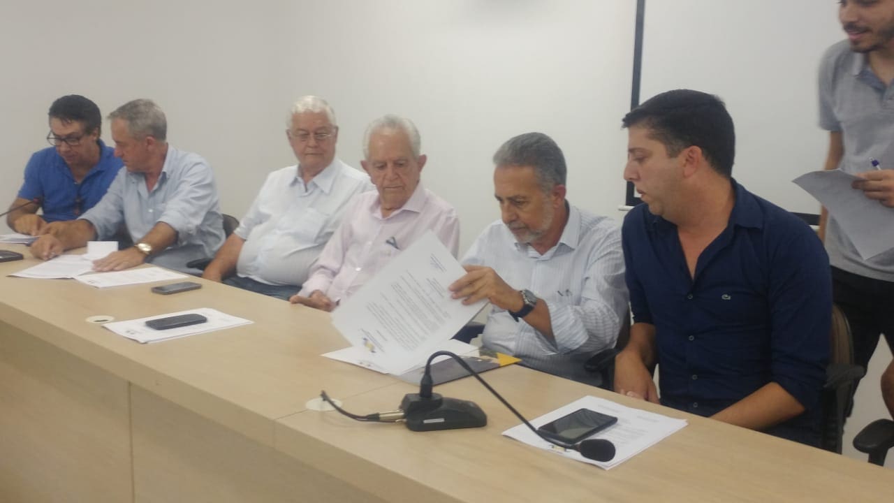Prefeitos do Centro-Oeste dizem não à Usina de Asfalto