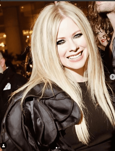 Avril Lavigne irá cancelar turnê na Ásia por medo do coronavírus