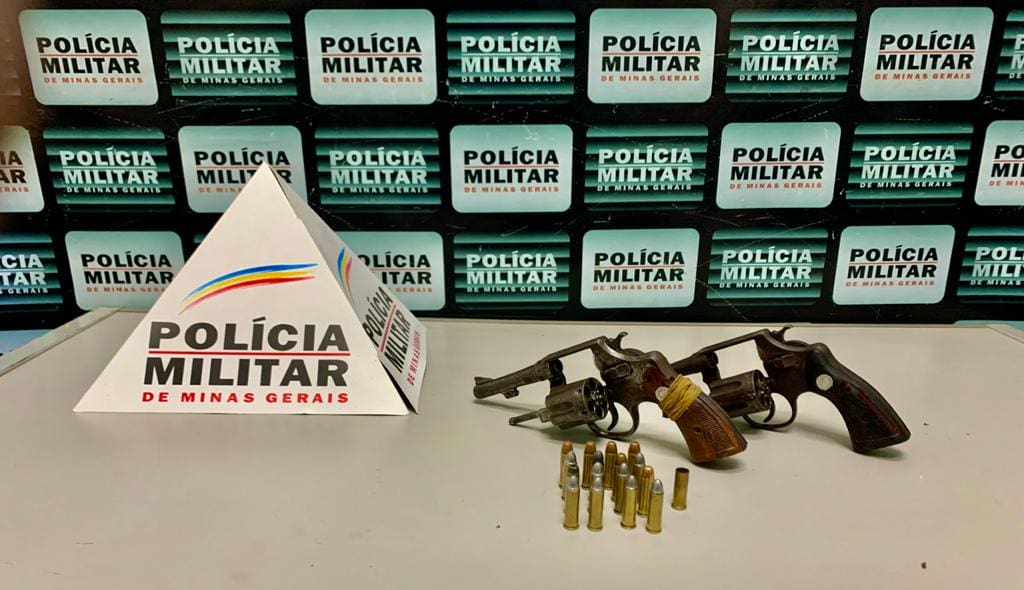 PM prende pai, filho e madrasta, com armas e munições