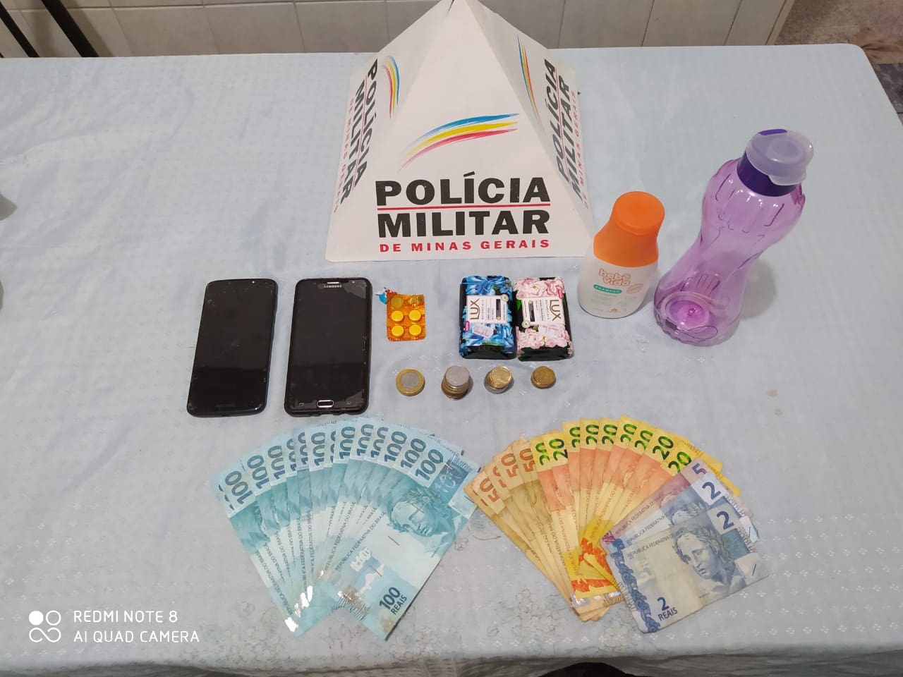 PM apreende notas falsas com casal que aplicava golpe em comércios