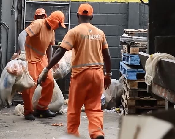Campanha em Divinópolis quer conscientizar população sobre descarte correto de lixo