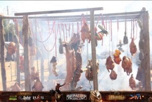 Veja fotos da queima do alho da Divinaexpo, Comitiva Virtual resgata essa tradi&ccedil;&atilde;o