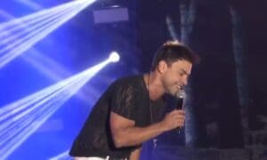 Live de Zez&eacute; Di Camargo e Luciano &eacute; cancelada ap&oacute;s caso de COVID-19 na equipe da dupla