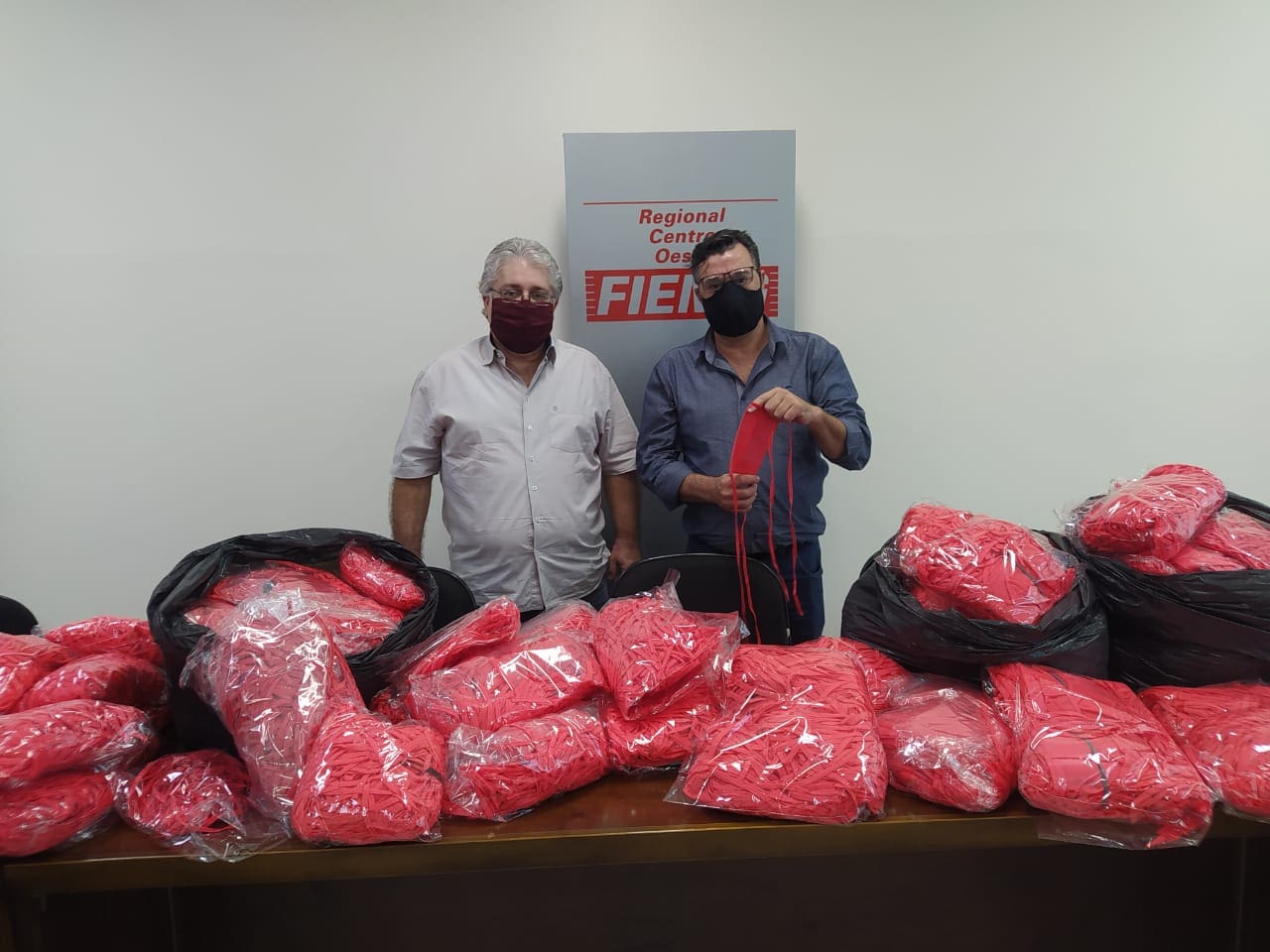Semusa recebe 4800 máscaras para Fiemg