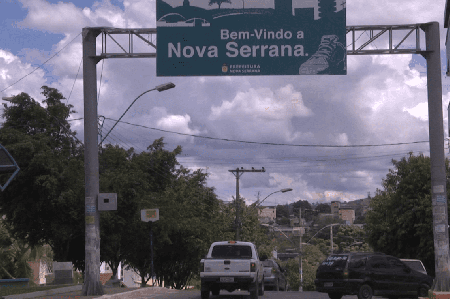 Nova Serrana assina acordo para implantação da “Cidade Inteligente”