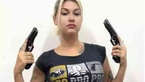 Sara Winter ativista bolsonarista &eacute; presa em Bras&iacute;lia