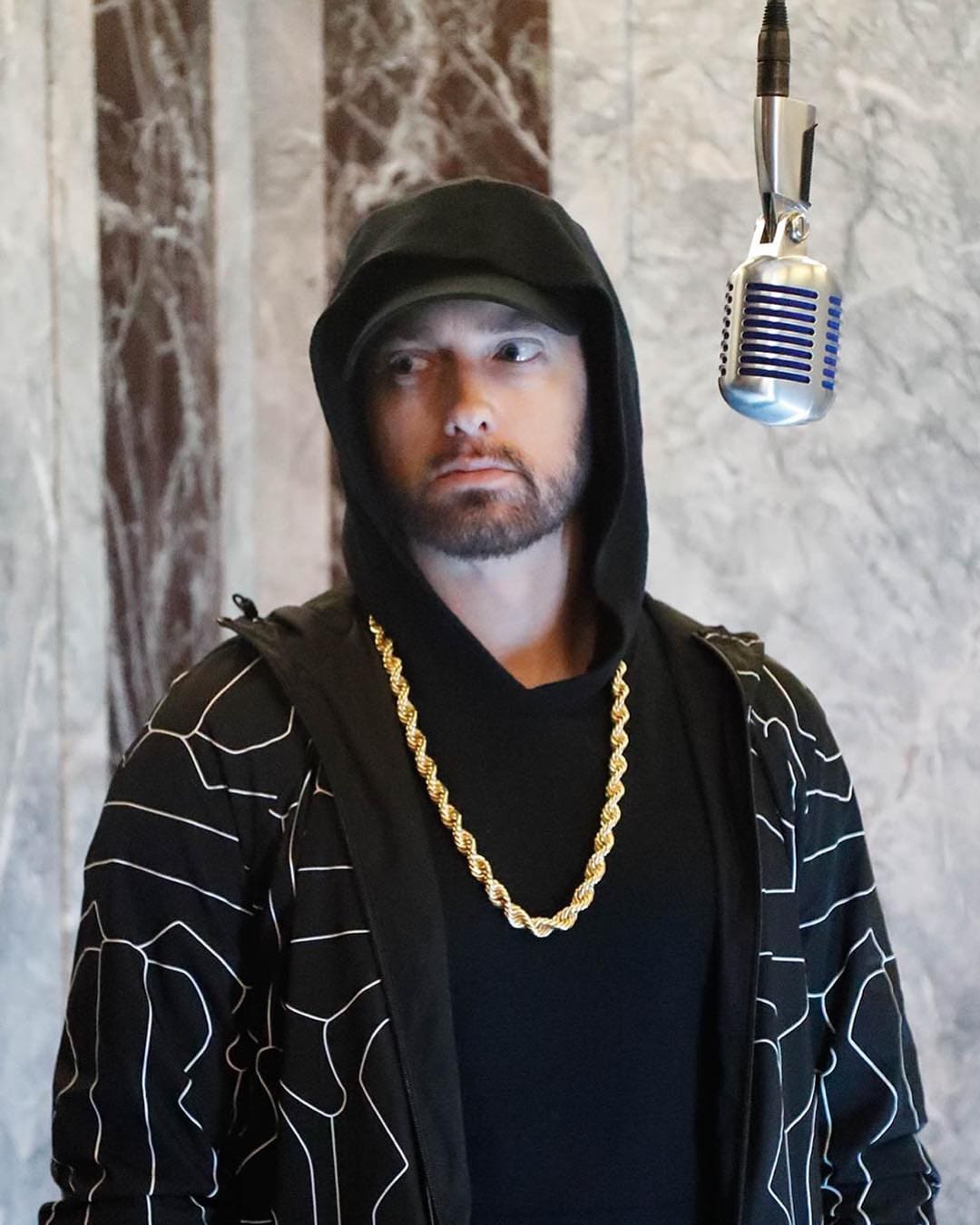 Eminem com medo de biografia de Mariah Carey? Clique e saiba porque