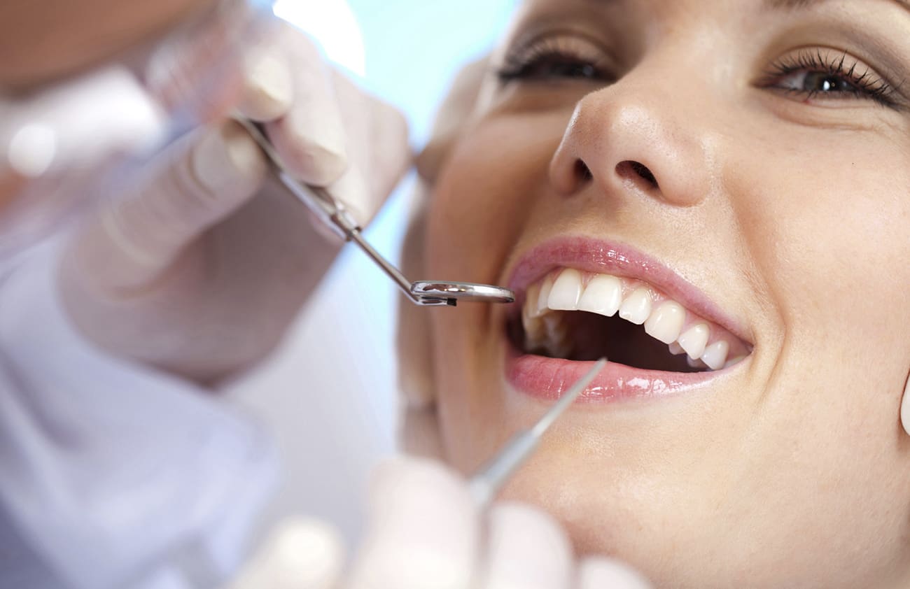 Tecnologia promove avanços nos implantes dentários