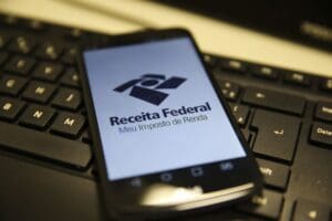 Receita Federal alerta para golpe na restituição do Imposto de Renda