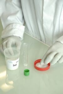 Tio acusado de estuprar menina chega a Vit&oacute;ria; exame de DNA vai identificar criminoso