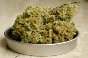 PCMG prende condenado por tr&aacute;fico de drogas em Pitangui