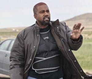 Kanye West lan&ccedil;ar&aacute; m&uacute;sica gospel com Eminem