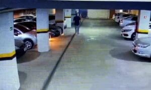 Advogado que incendiou carro da ex-noiva &eacute; preso; VEJA V&Iacute;DEO