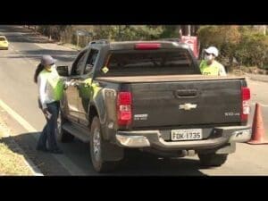 Mais de 15 mil ve&iacute;culos entraram em Po&ccedil;os de Caldas durante o feriado prolongado