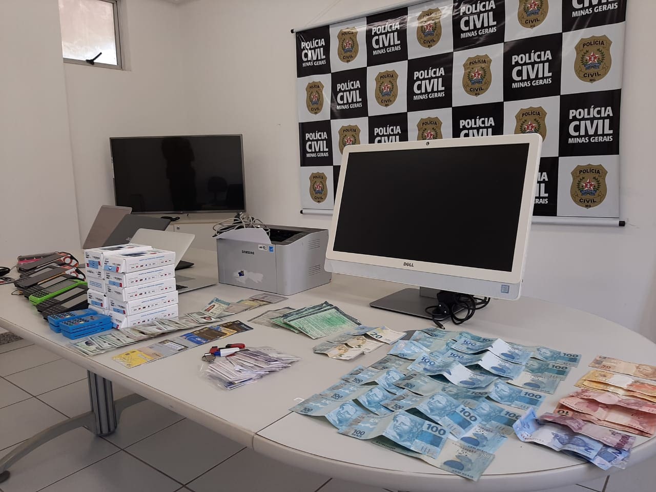 PC interrompe golpe de estelionato virtual