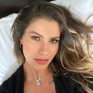 Andressa Suita radicaliza e muda de visual; veja como ficou