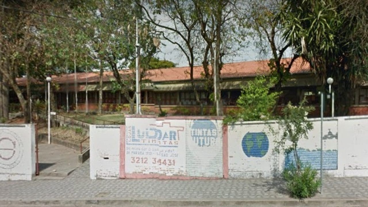 Votação segue tranquila no maior colégio eleitoral de Divinópolis