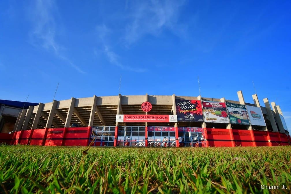 Pouso Alegre e Atlhetic, campe&atilde;o e vice respectivamente do M&oacute;dulo ll, chegam a elite do futebol mineiro.