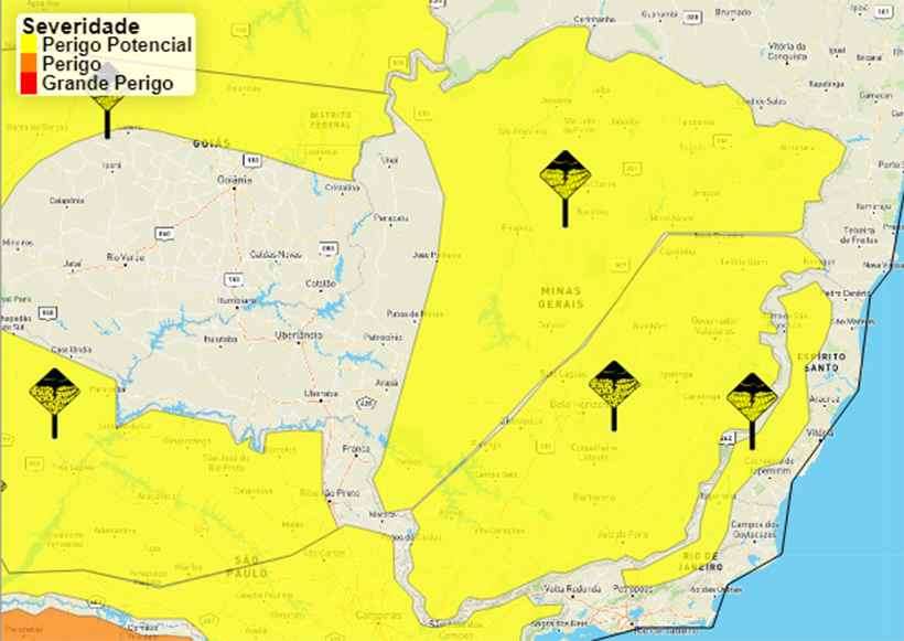 Defesa Civil alerta: Pancada de Chuva na região até 8h de domingo (6)