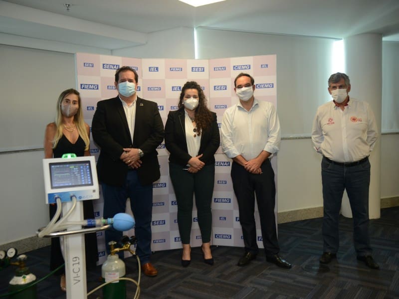 FIEMG doa equipamentos médicos como respiradores, desfibriladores, o SAMU Divinópolis