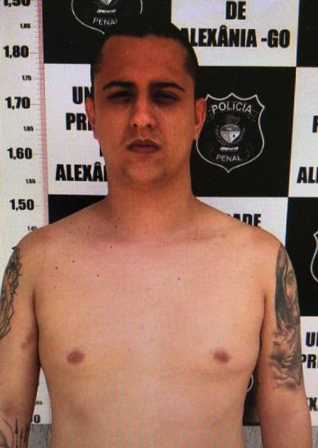 Cantor sertanejo é preso em flagrante por suspeita de tráfico de drogas como skank, e ecstasy