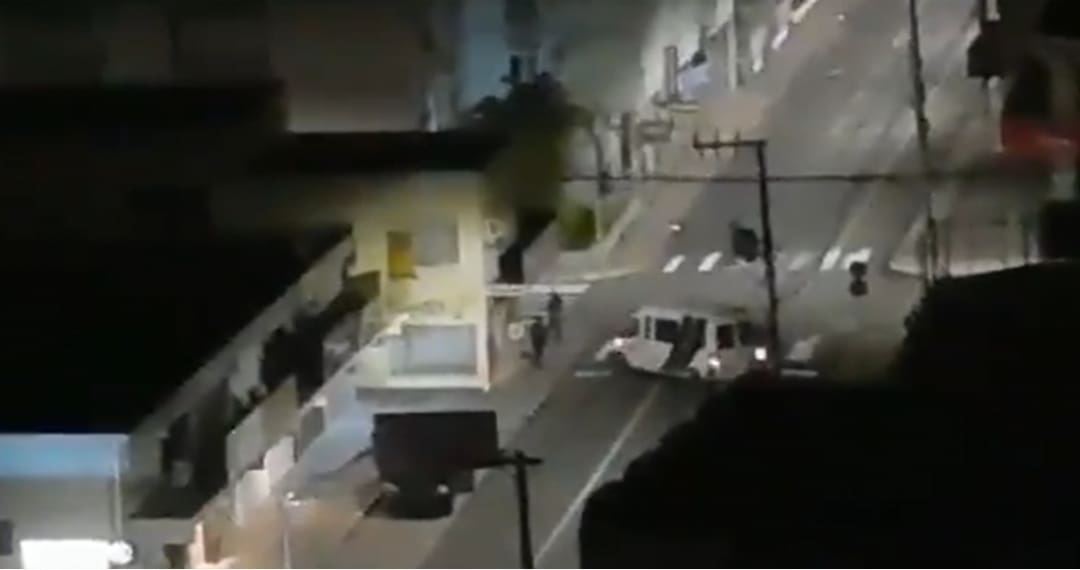 Cidade de Criciúma é tomada por assaltantes nessa madrugada, batalhão da PM é atacado e moradores são feitos reféns