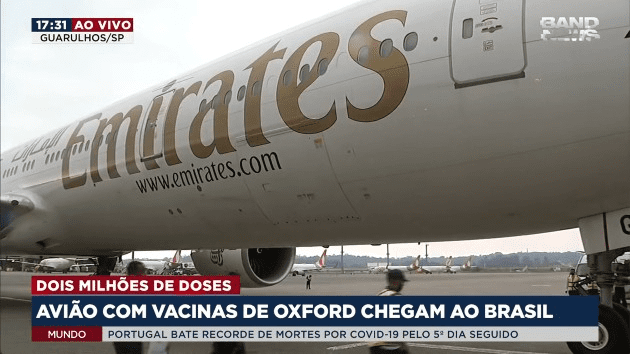 Avião com vacinas da Índia contra Covid-19 chega ao Brasil