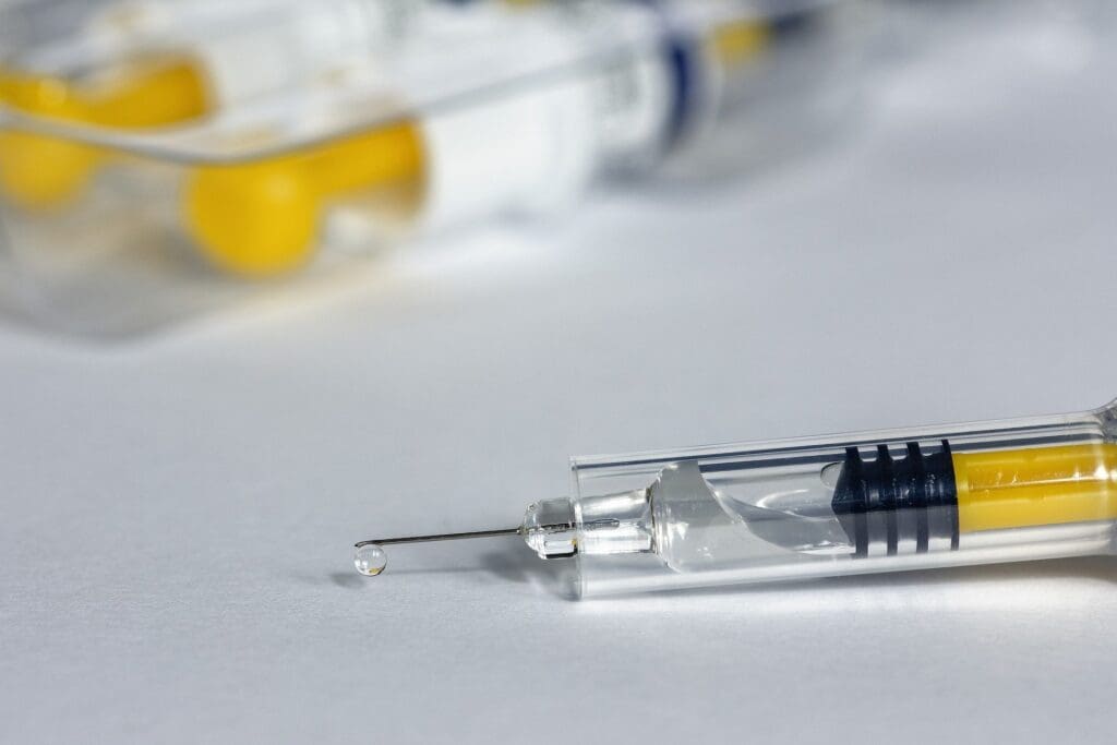 Vacinação contra Covid-19 em Minas pode começar ainda hoje (18)