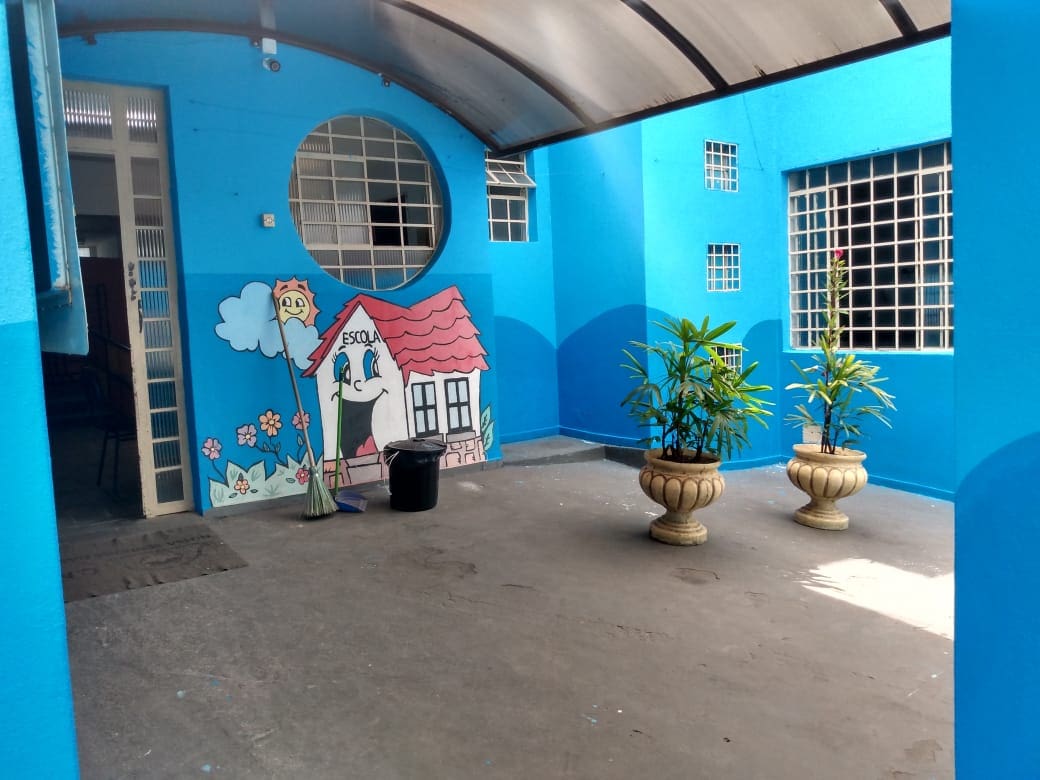 Prefeitura de Divinópolis reforma escolas para volta às aulas
